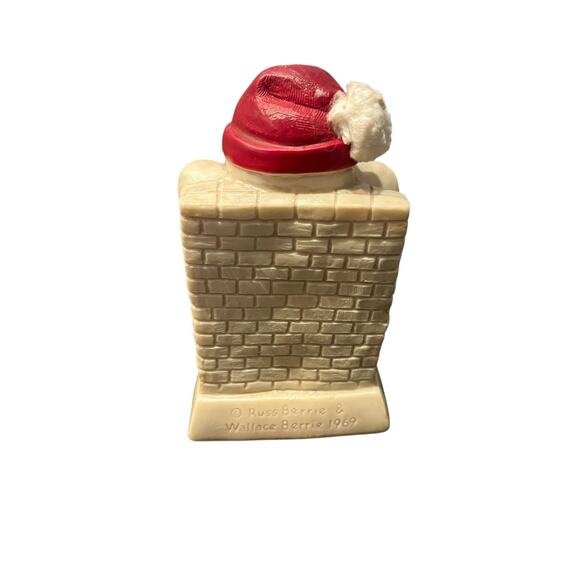 Vintage Santa Mouse Russ Wallace Berrie  Figurine 1969 Merry Christmas - Picture 2 of 4